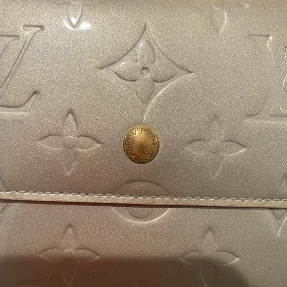 Authentic Louis Vuitton Vernis Sarah International Wallet - Picture 11 of 14